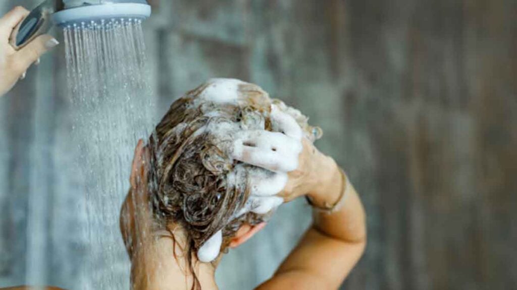Nur einmal die Woche duschen Das passiert mit Ihrem Körper