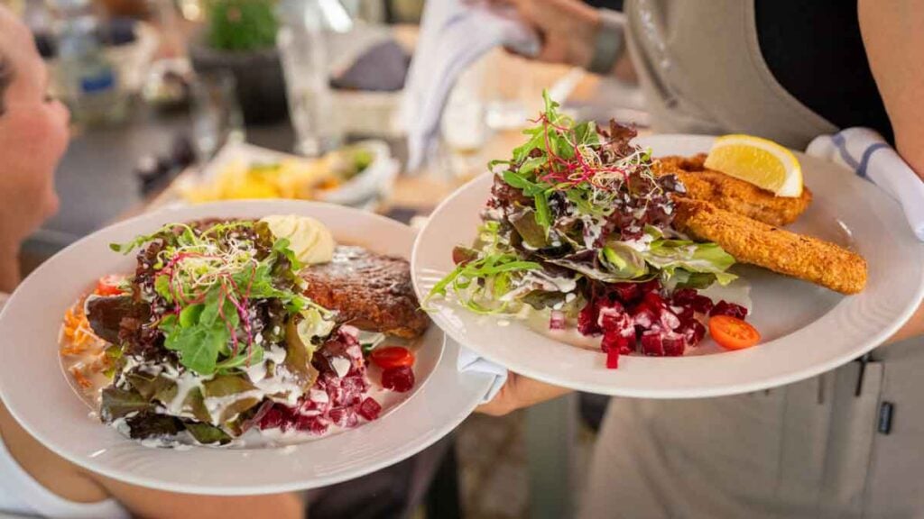 „Weil Gastronomen verzweifelt sind“ Alter Restaurant-Hype kommt zurück
